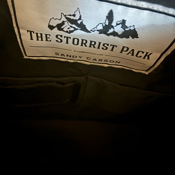 Betabrand backpack- camera backpack! The Storrist with 2 padded inserts - Picture 8 of 11